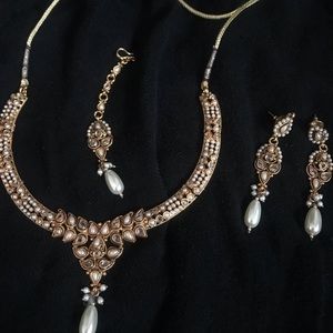 Pakistani/Indian necklace and earring set